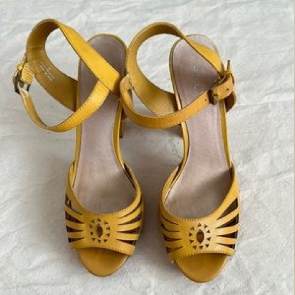 LAST CHANCE, Donating Soon! ALDO Mustard Yellow Sandals with Heels and Platform